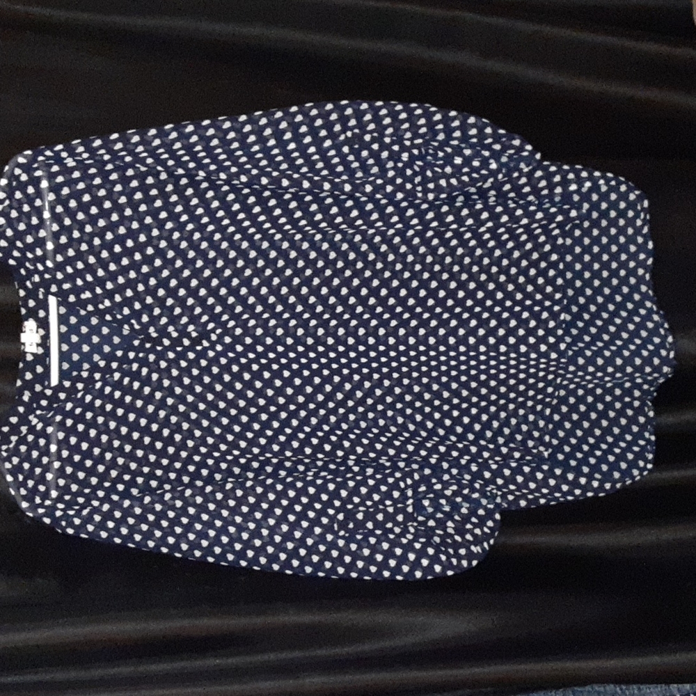 Women's Blouse, Size XXL TeenBell Brand, Navy blue lue with white hearts.